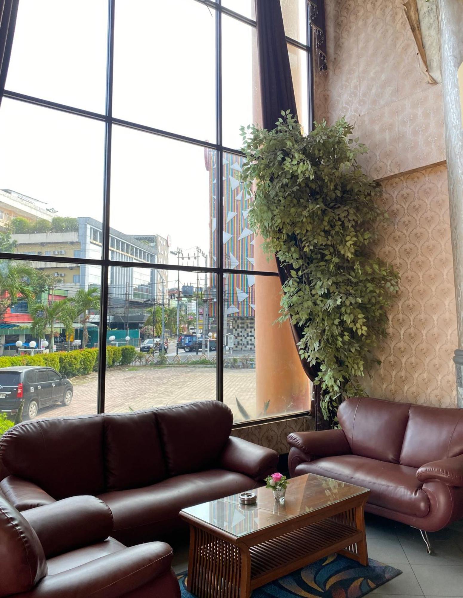 Mas Graha Hotel Pekanbaru Eksteriør bilde
